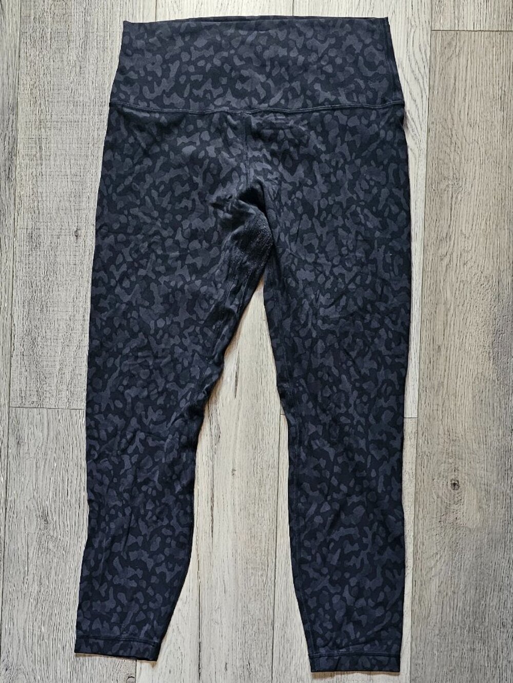 Lululemon Leopard Camo Womens Align High-Rise Pant 25" Deep Coal Multi Leggings